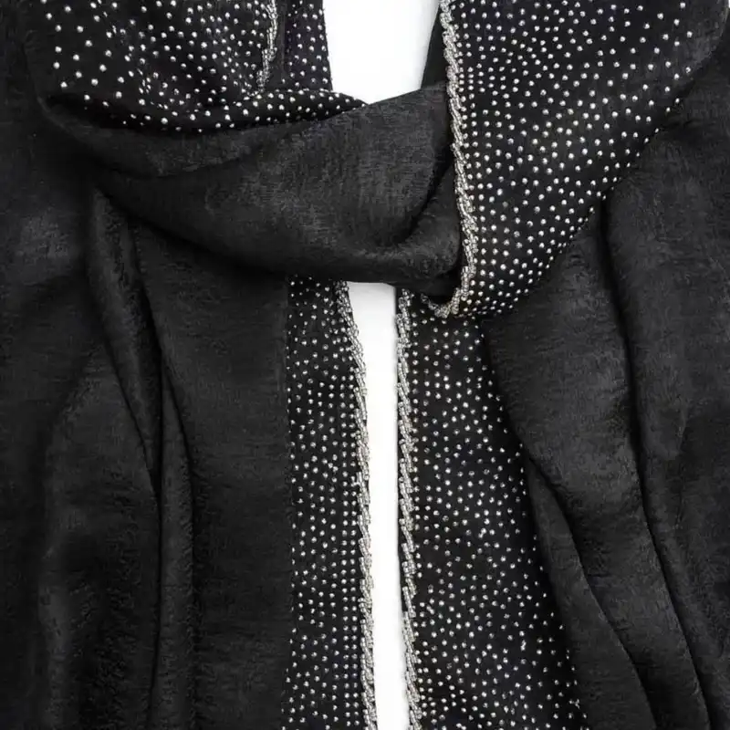 شال زنانه مدل کوپرا مجلسی جواهردوزی و نگین دار کد 01