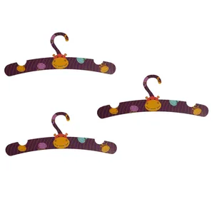 چوب لباسی نوزاد مدل W-T بسته 3 عددی