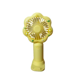 پنکه شارژی  رومیزی یو ای بی فن مدل  Q370 طرح گل ظرفیت 2000 میلی آمپر ساعت