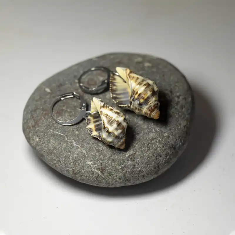 گوشواره زنانه مدل صدفی کد SJ-001