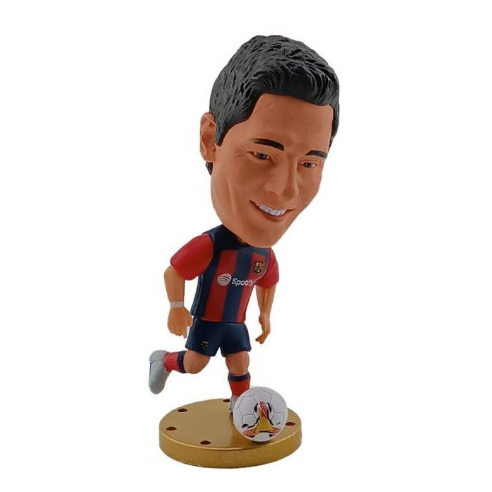 اکشن فیگور ساکروی مدل رابرت لواندوفسکی طرح بارسلونا