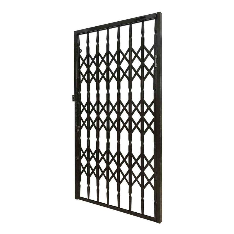 حفاظ ضد سرقت درب آپارتمان مدل آکاردیون 110x210 حفاظ ضد سرقت درب آپارتمان مدل آکاردیون 110x210