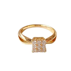 انگشتر زنانه ژوپینگ مدل مربعی نگینی