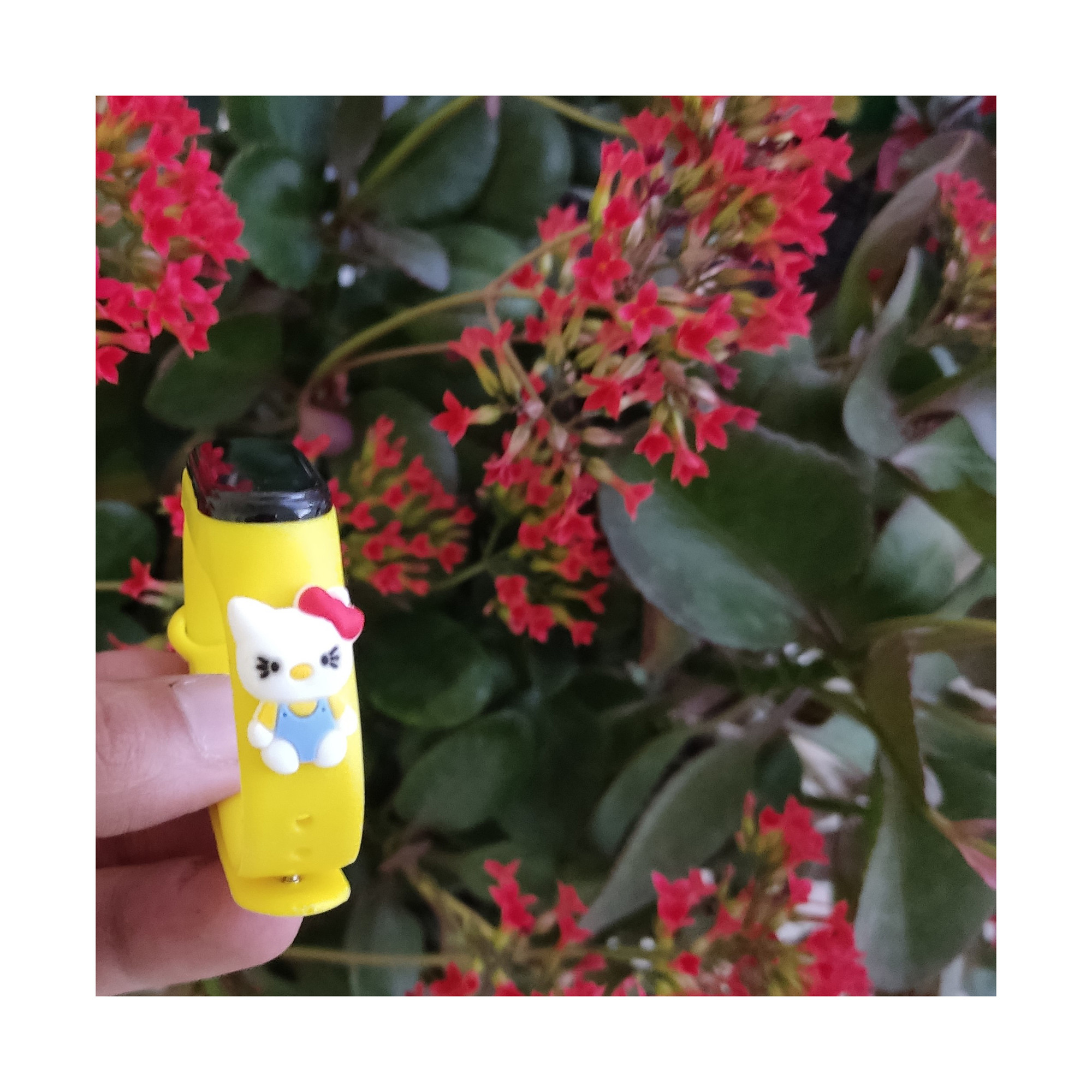 ساعت مچی دیجیتال دخترانه مدل هلوکیتی کد Y3