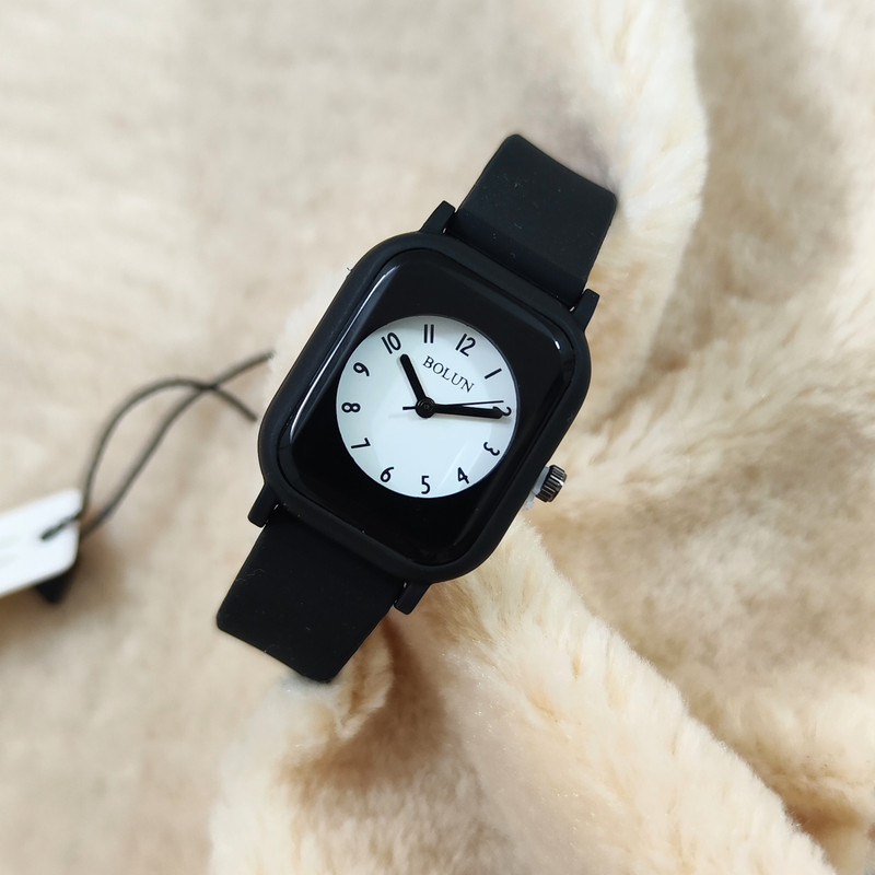 ساعت مچی عقربه ای بولون مدل بند ژله ای ضد آلرژی اسپرت کد 3