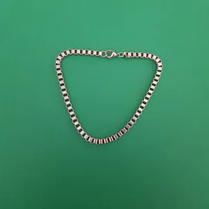 دستبند زنانه مدل ساده