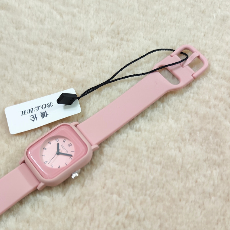 ساعت مچی عقربه ای بچگانه بولون مدل بند پیو ضد حساسیت کد 6