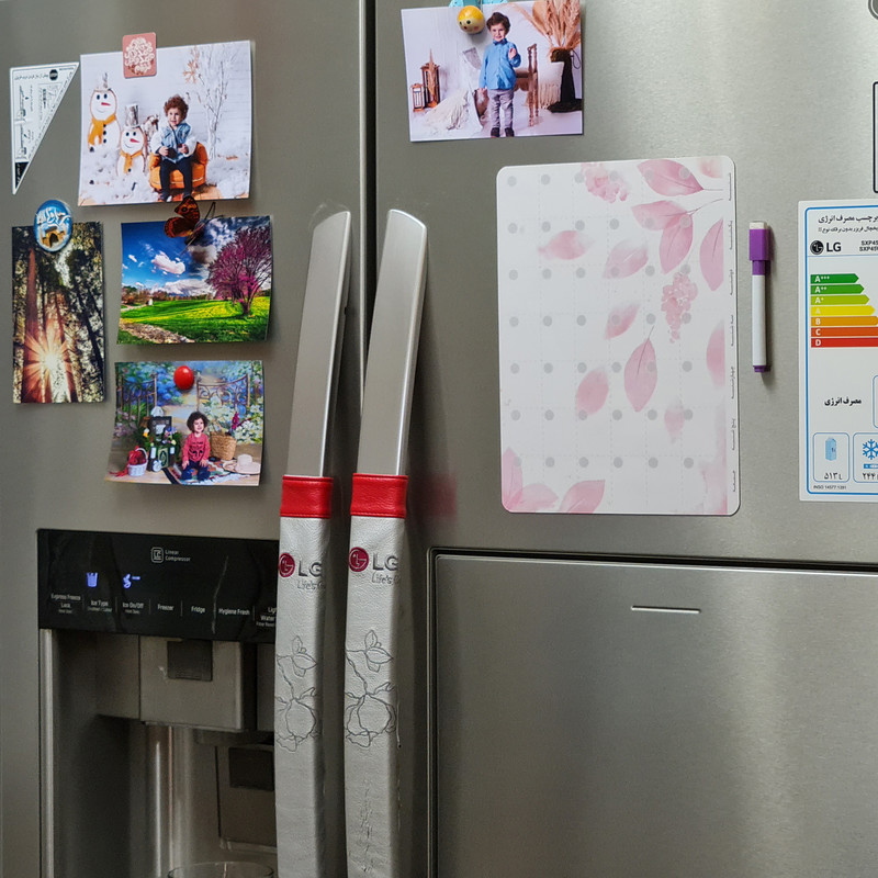 تخته وایت برد سمات مدل پلنر رو یخچالی کد 01 سایز 20x30 سانتی متر به همراه ماژیک