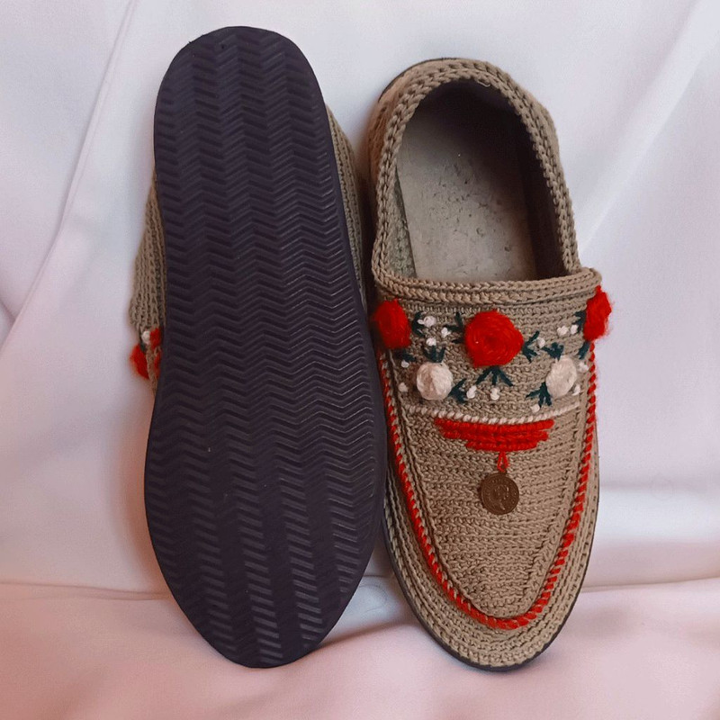 گیوه دست‌دوز زنانه مدل SMK44