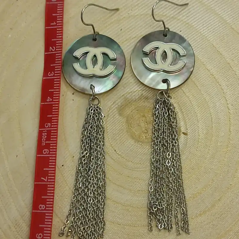 گوشواره زنانه مدل فانتزی صدف دار