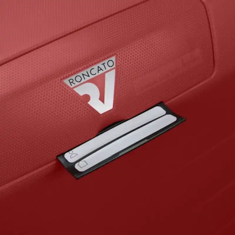 چمدان رونکاتو مدل   BOX کد 551301 سایز کوچک