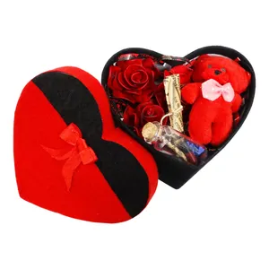 باکس هدیه مدل قلب عاشق کد 123