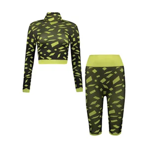 ست نیم تنه و شلوارک ورزشی زنانه ام تی سی مدل 121-3