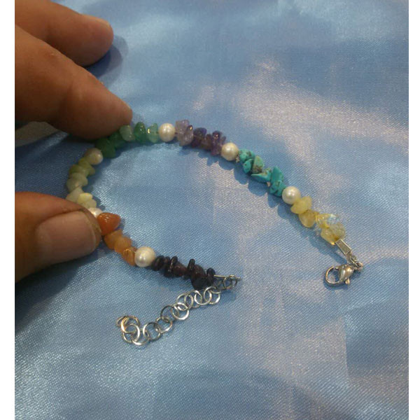 دستبند زنانه مدل هفت چاکرا و مروارید