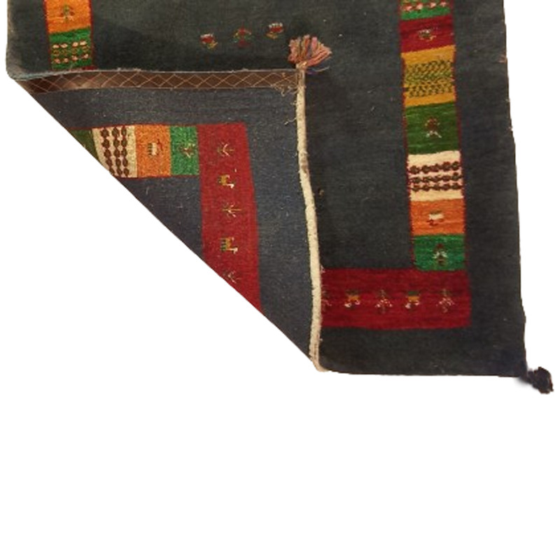 گبه دستباف یک ونیم متری مدل بافت قشقای شیراز کد NKP.Z.N111