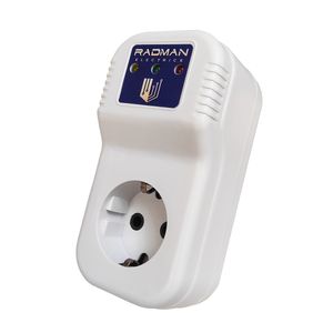 نقد و بررسی محافظ ولتاژ رادمان مدل ارت دار 30A توسط خریداران