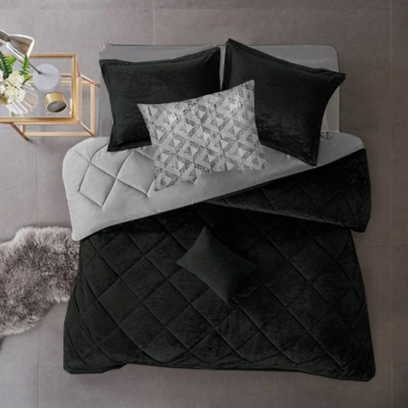 سرویس روتختی نوپه هوم مدل مخمل مینیمال کد M28 دو نفره 7 تکه به همراه روبالشی طرح دار مینیمال