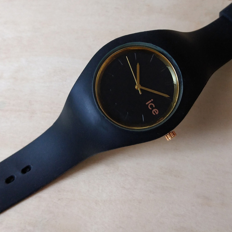 ساعت  مچی عقربه ای پسرانه کد 703