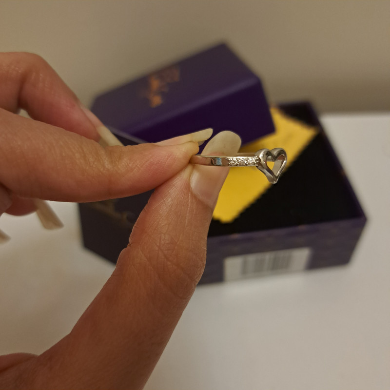 انگشتر زنانه کامیلا کنتی مدل Heart کد 262612 رنگ نقرهای انگشتر زنانه کامیلا کنتی مدل Heart کد 262612 رنگ نقرهای