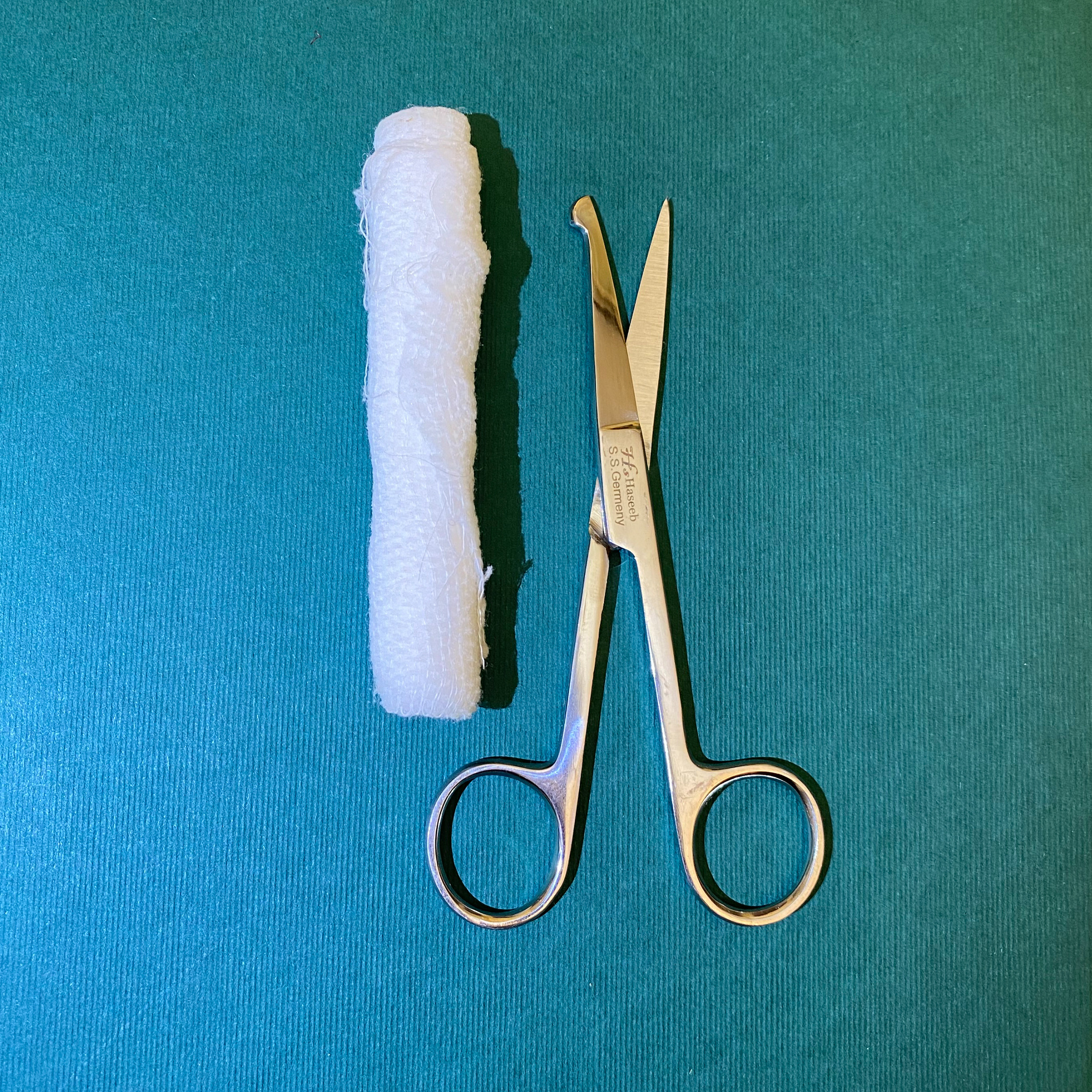 قیچی پزشکی مدل Haseeb