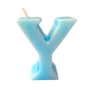 شمع مدل حروف رومی طرح Y