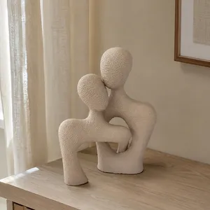 Minimalist decorative sculpture
