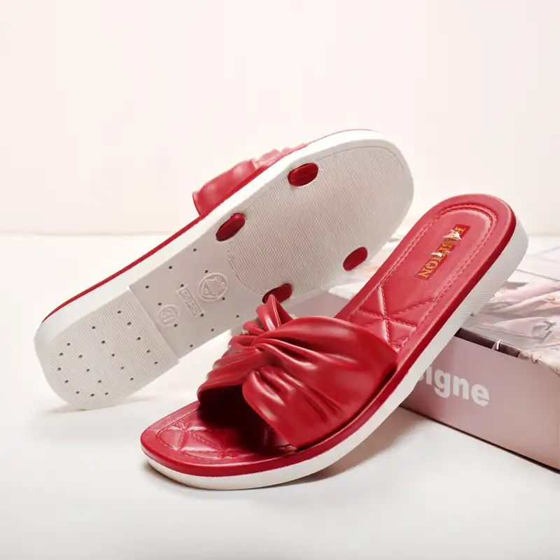 دمپایی زنانه پاپا مدل RD.2797