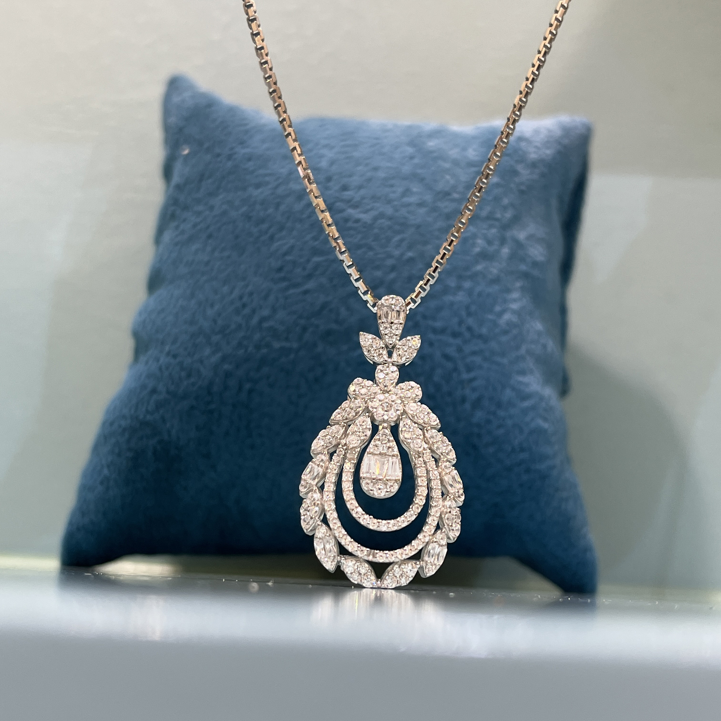 نیم ست نقره زنانه مدل جواهری اتریشی با روکش رادیوم