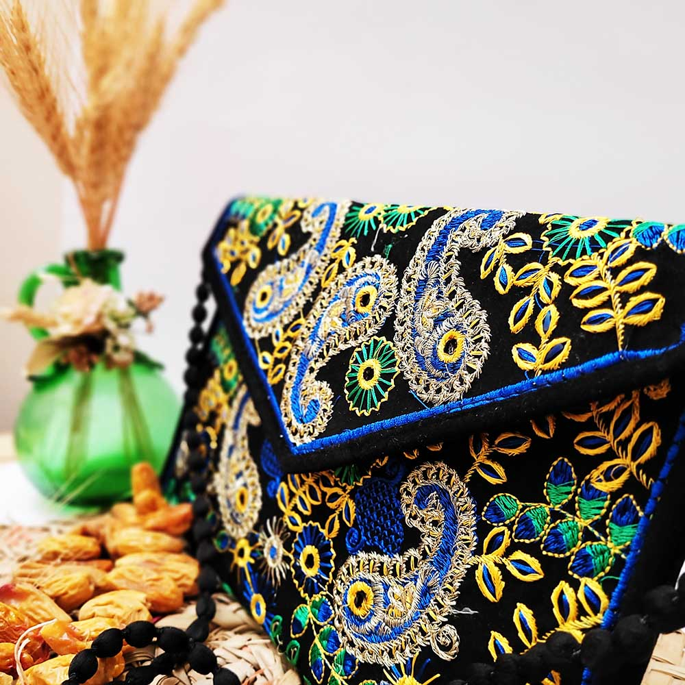 کیف دستی دست دوز زنانه نیک ثمر مدل سوزندوزی