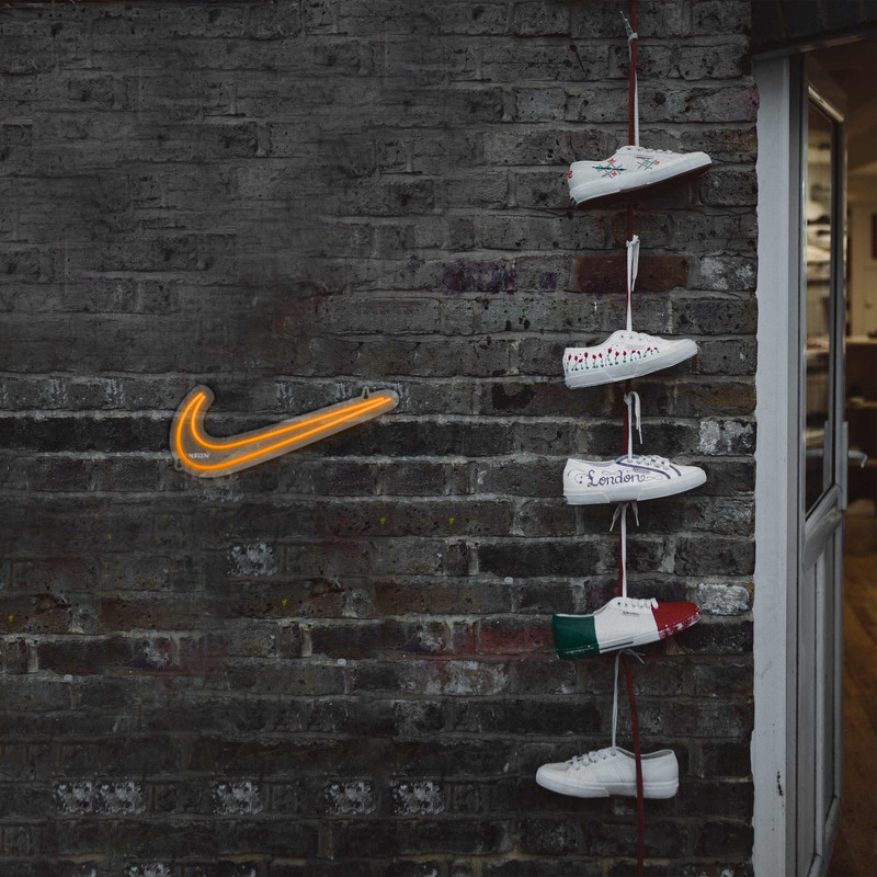 چراغ دیواری نئون دیزاین طرح Nike_ORG