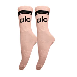 جوراب ورزشی ساق بلند زنانه مدل اسپرت کف کش کد PI