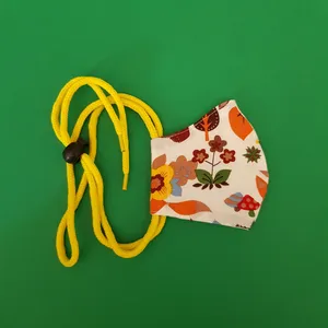 ماسک پارچه‌ای بچگانه مدل گل
