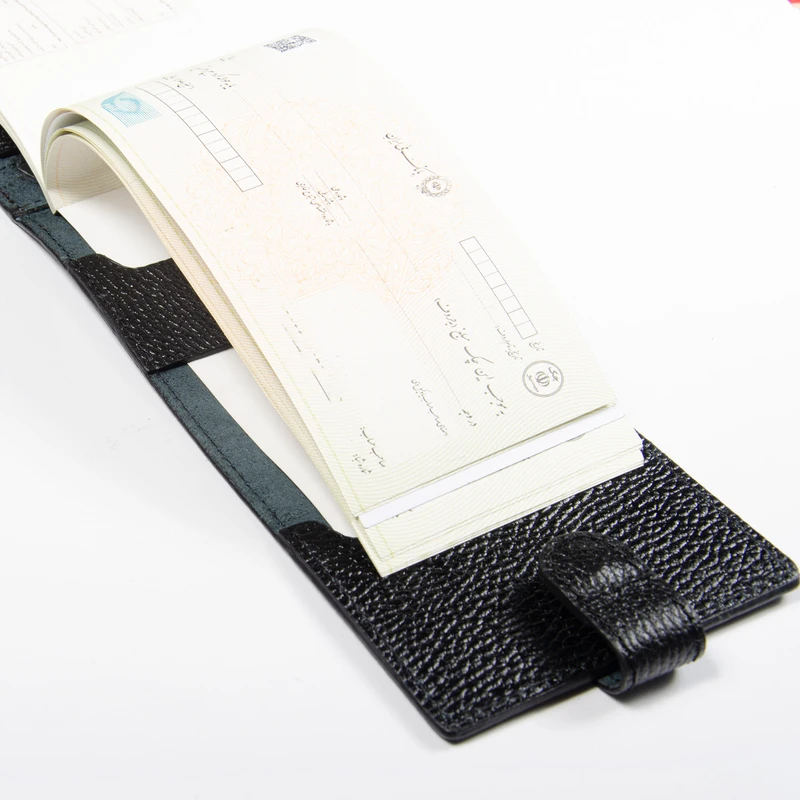 عکس شماره 8 : کیف دسته چک مردانه چرمینه اسپرت کد dd-79008