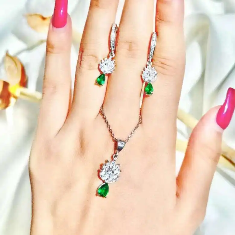 نیم ست نقره زنانه مدل گندم نگین زمرد کد 21