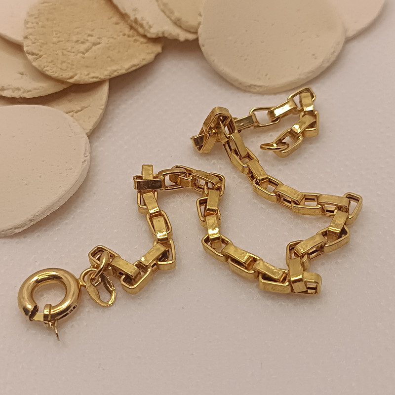 دستبند طلا کم اجرت 18 عیار زنانه ناریا مدل آجری کد 001