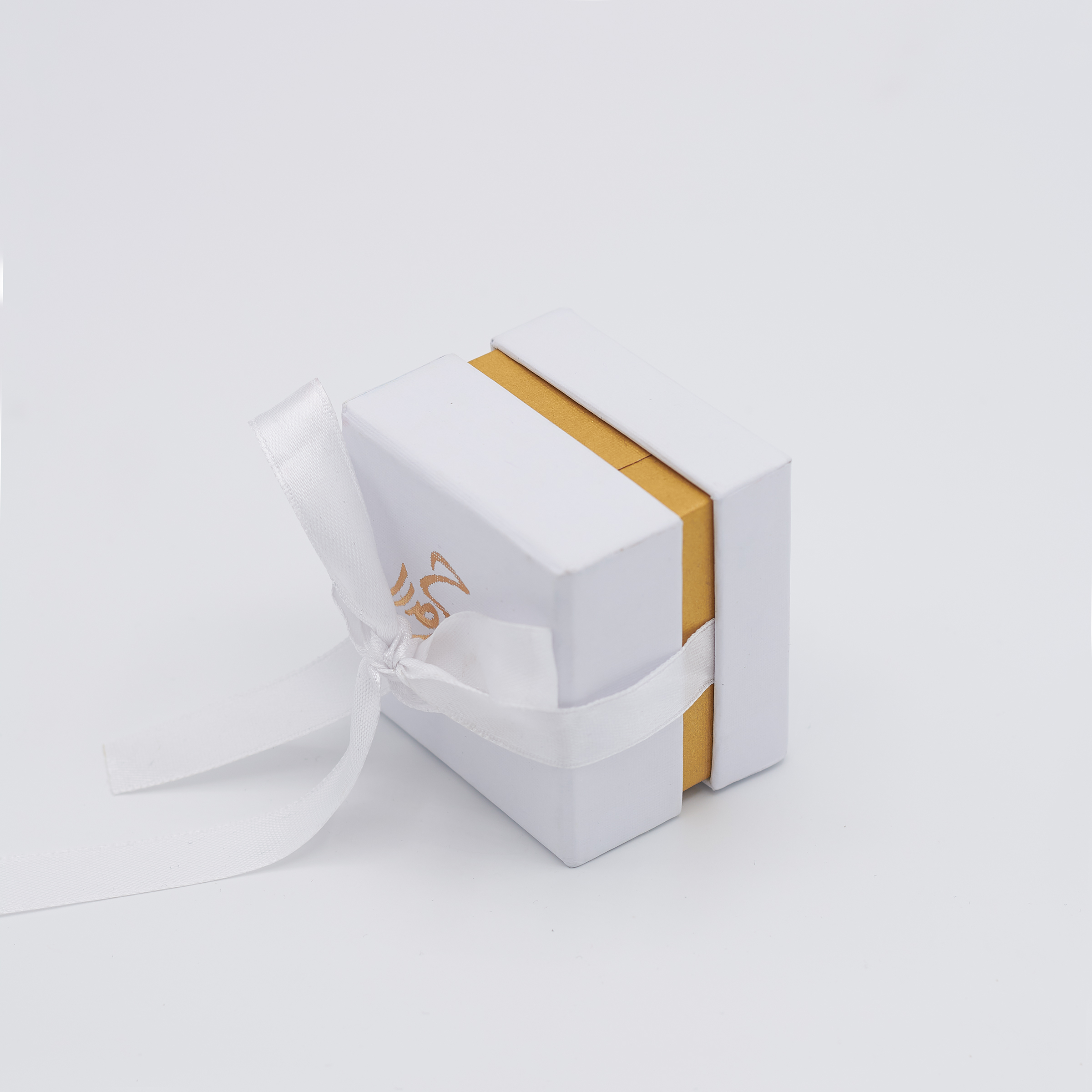 گوشواره حلقه ای طلا 18 عیار زنانه صلاحی گلد مدل 6767o