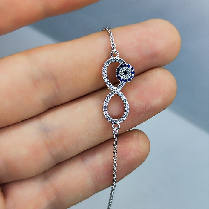 دستبند نقره زنانه مدل چشم نظر طرح بینهایت کد 588 دستبند نقره زنانه مدل چشم نظر طرح بینهایت کد 588