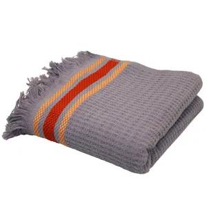 حوله دستی آشنا مدل پارچه ای سایز 80x38 سانتی متر