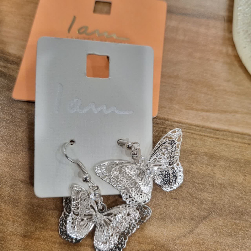 گوشواره زنانه آی ام مدل پروانه برجسته