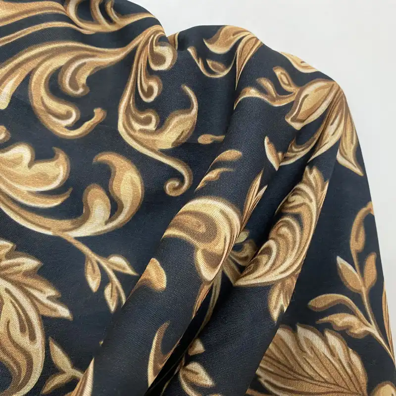 روسری زنانه مدل نخ چهارفصل منگوله دار کد 963