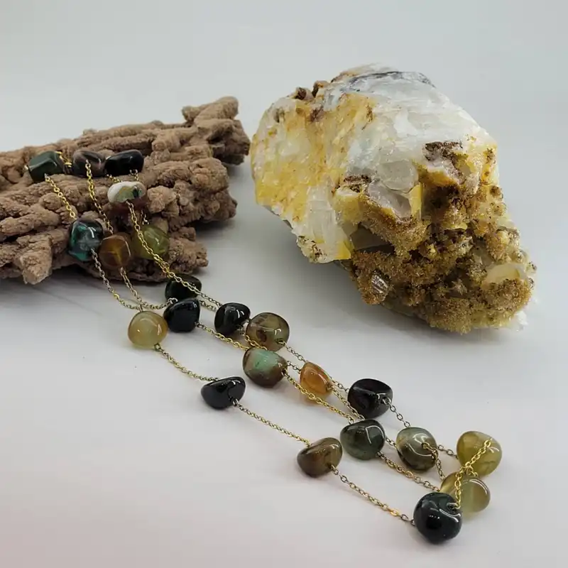 گردنبند زنانه مدل رومانتویی سنگ عقیق سلیمان کد 0909