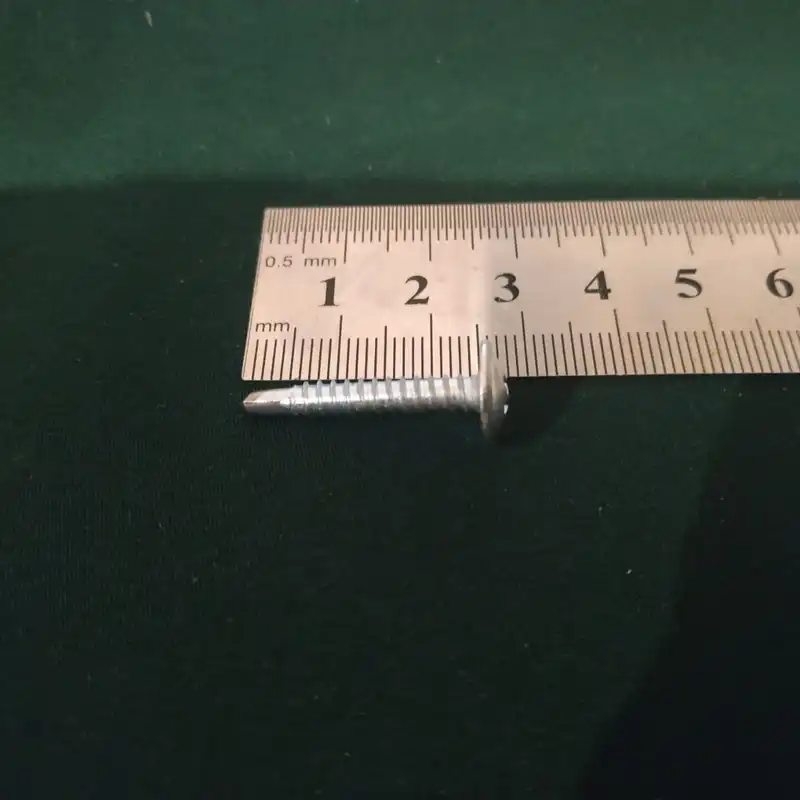 پیچ سرمته مدل واشردار کد PV 4/28 بسته 20 عددی