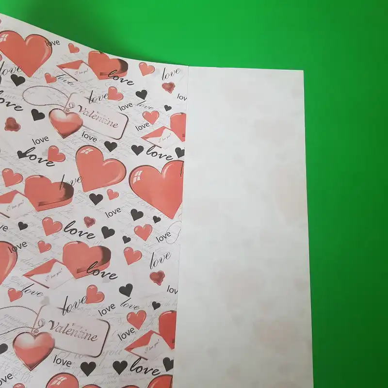 کاغذ کادو مدل قلب قلبی