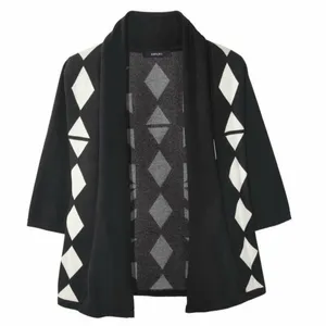 ژاکت زنانه اسمارا طرح لوزی کد 1004p