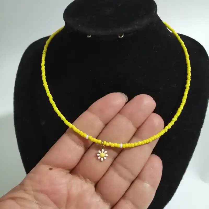 گردنبند زنانه مدل منجوق بابونه