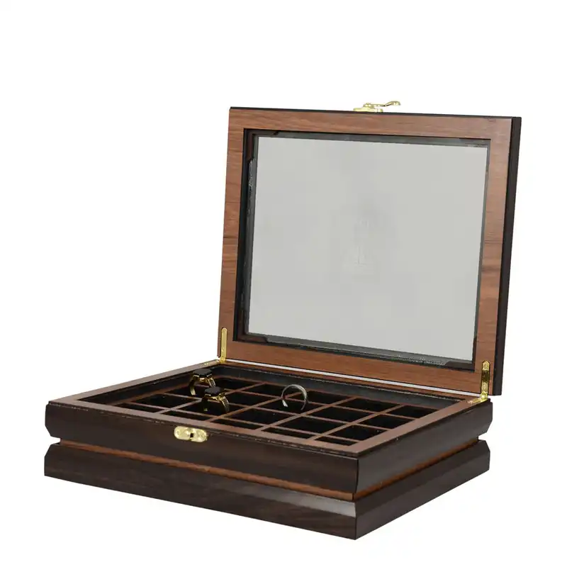 جعبه انگشتر مدل چوبی قفل دار کد 20