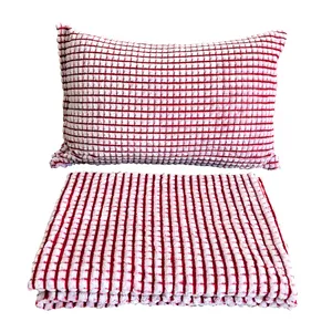 پتو مسافرتی مدل حبه ای سایز 200x150 به همراه رو بالشی