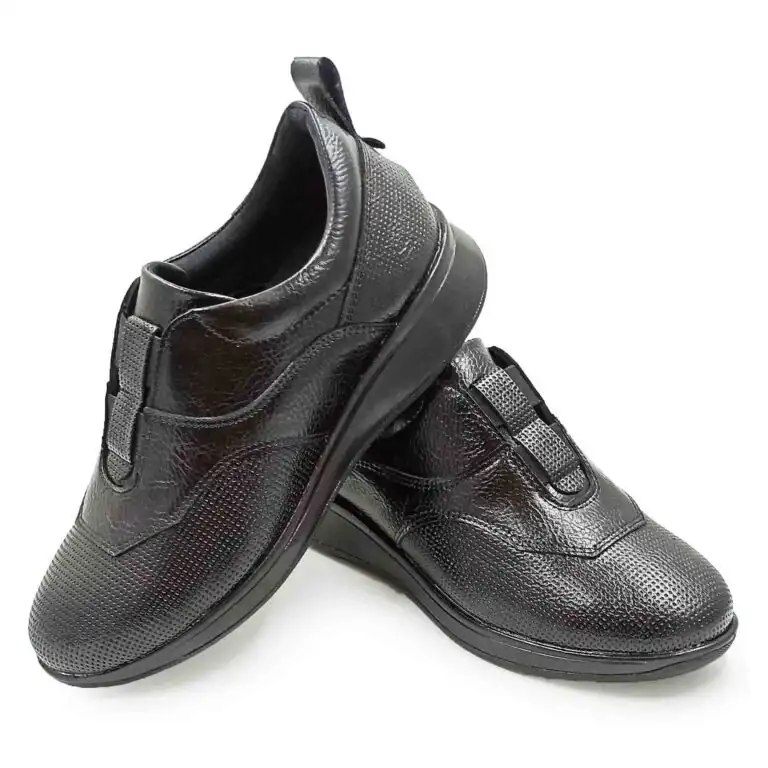 کفش روزمره زنانه مدل تسیا رنگ مشکی