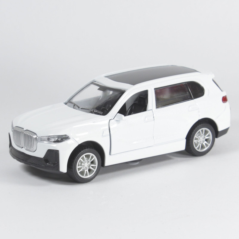 ماشین بازی مدل بی ام و X8 کد 0376