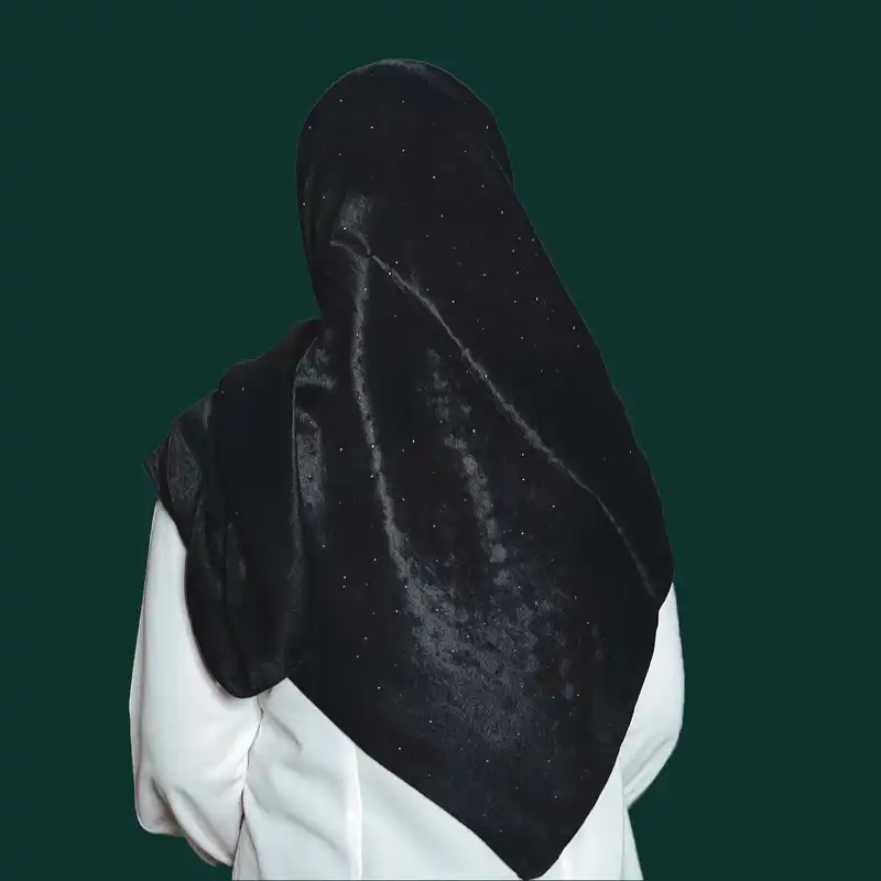 روسری زنانه مدل نگین دار